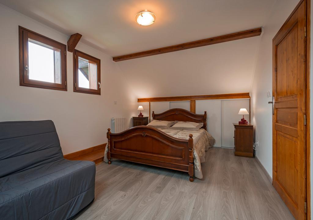 Le Carnival Bed & Breakfast Laval  Exterior foto