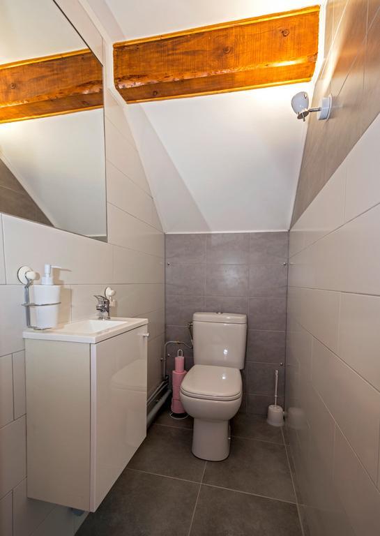 Le Carnival Bed & Breakfast Laval  Exterior foto