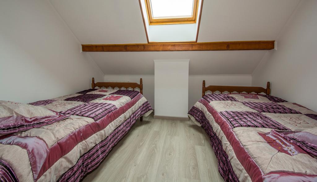 Le Carnival Bed & Breakfast Laval  Exterior foto